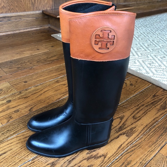tory burch waterproof boots